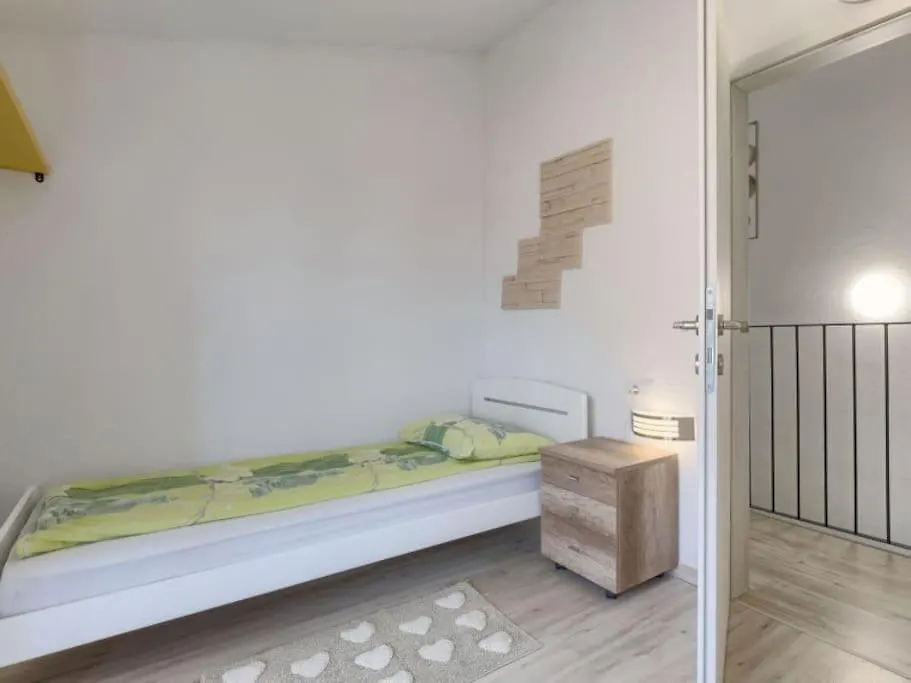 Kuca Mira Villa Gajana 0*,
